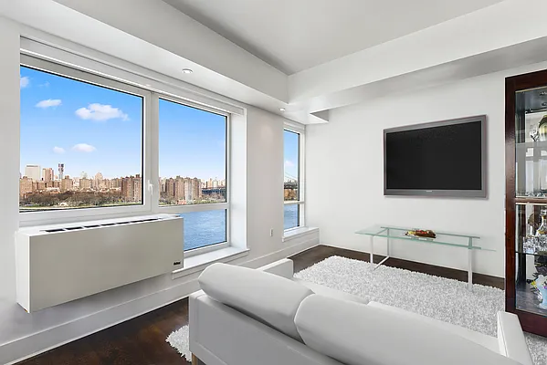 Rented by Compass | media 7