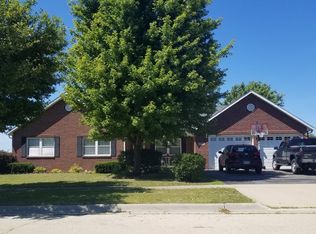 1200 Clifton Ter, Rochelle, IL 61068