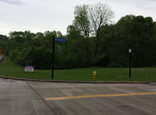 2640 Upper Bottom Loop Rd, Saint Charles, MO 63303