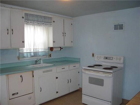 5th image of 423 Washington Ave