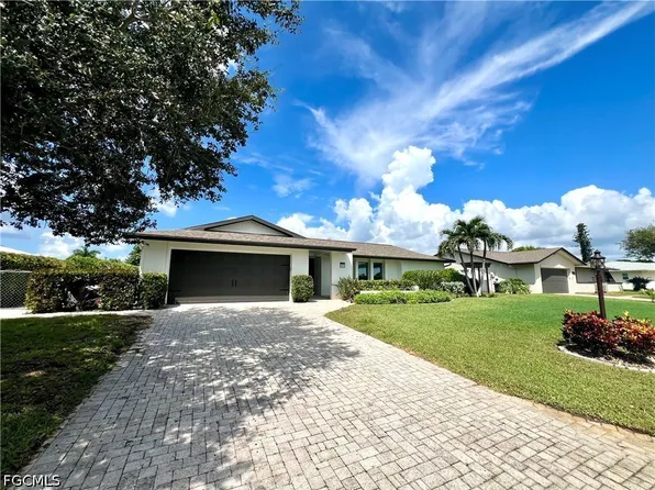 5573 Amoroso Dr, Fort Myers, FL 33919