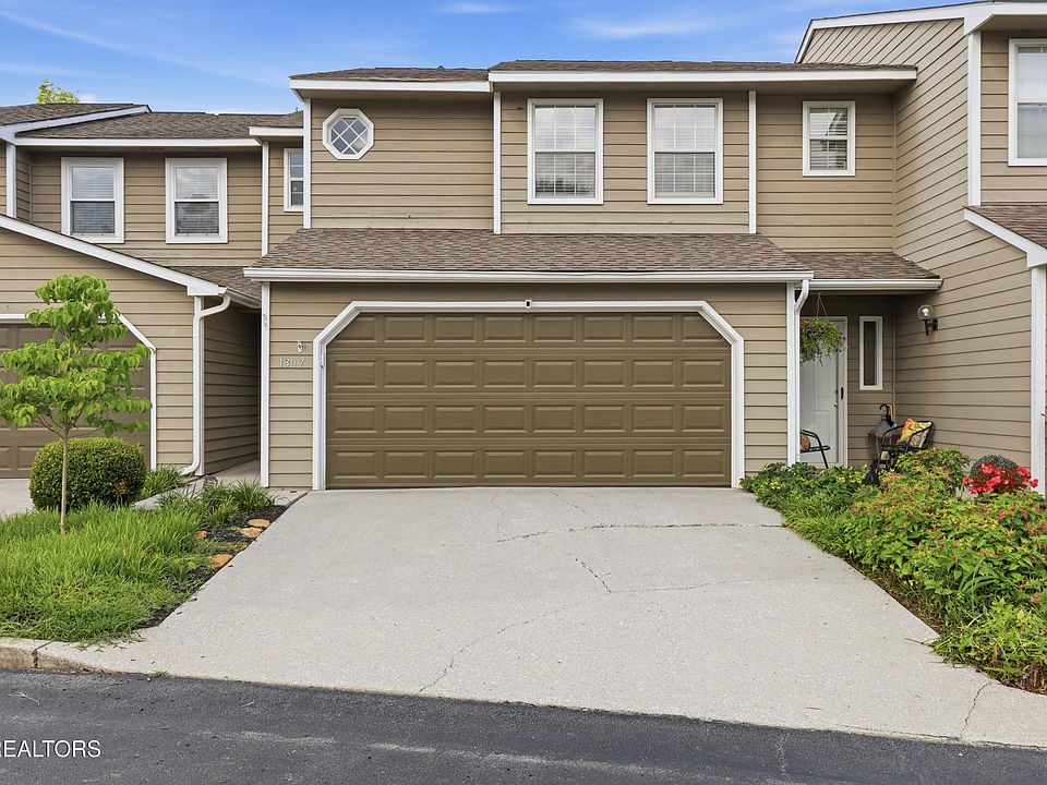 1st image of 1307 Covington Dr #1