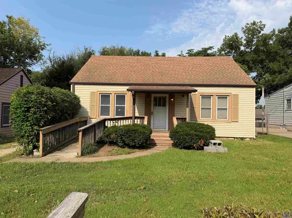 2121 SE Pennsylvania Ave, Topeka, KS 66605