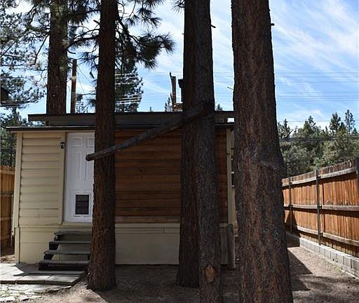 3rd image of 821 E Big Bear Blvd