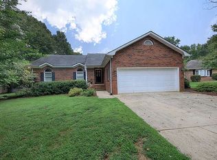 7126 Forest Hills Dr, Denver, NC 28037