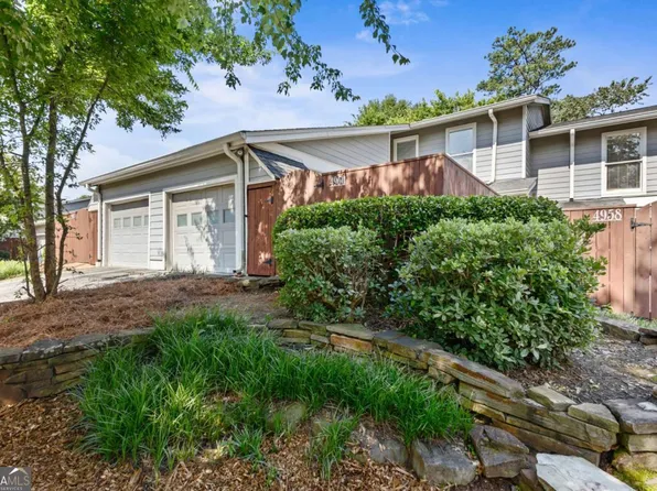 4960 Meadow Ln, Marietta, GA 30068