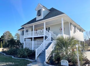 176 Sabre Point Dr, Bath, NC 27808