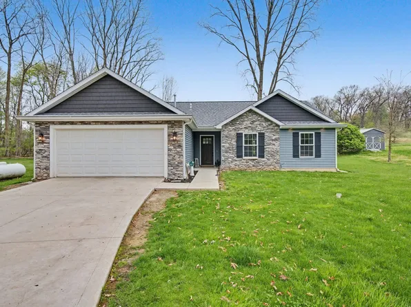 9072 N Overlook Dr, Rome City, IN 46784