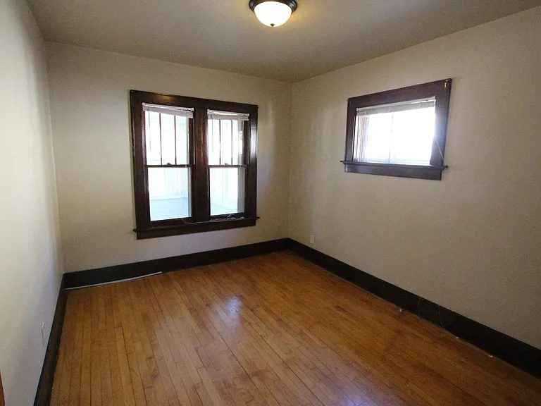1204 S 58th St — Photo 12