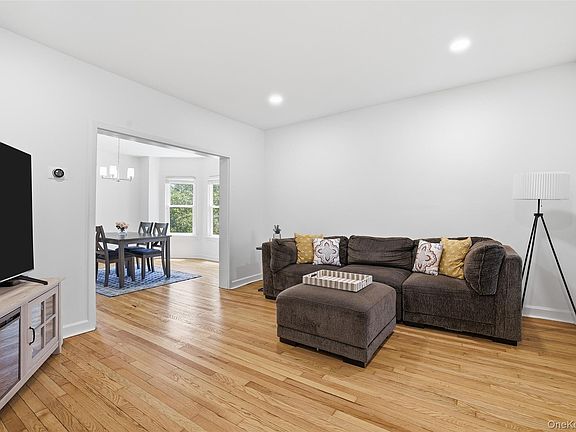 5th image of 1415 Park Avenue