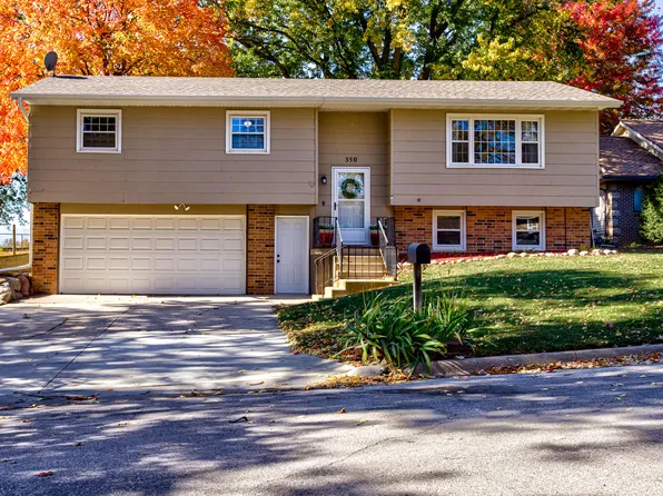 350 Lynne Dr, Nevada, IA 50201