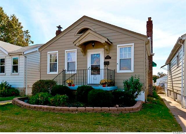 1st image of 6036 Fyler Ave
