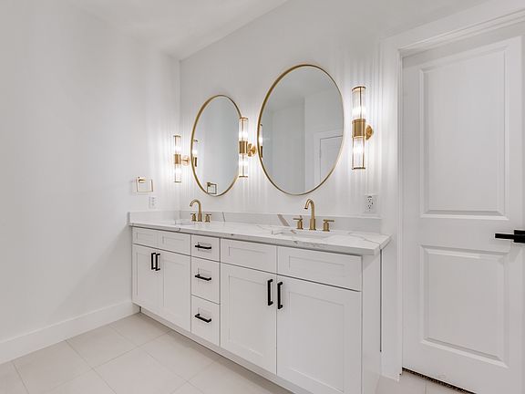 2nd image of 1008 Saint Matthew Cir