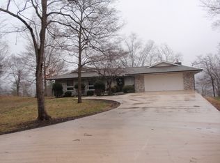 165 Little Fawn Ln, La Follette, TN 37766