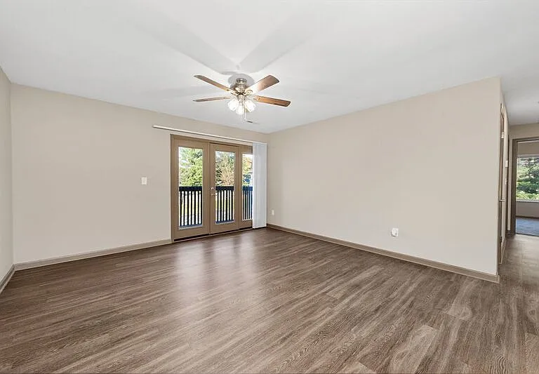 1317 Esic Dr #12 — Photo 4