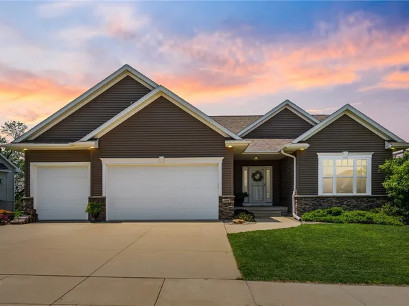 4908 Harvest Ct SW, Cedar Rapids, IA 52404