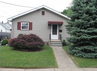 405 Victoria St, Raritan, NJ 08869