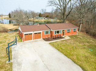 611 Woodland Cir, West Terre Haute, IN 47885
