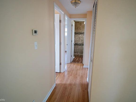 5th image of 49 Golfview Ln