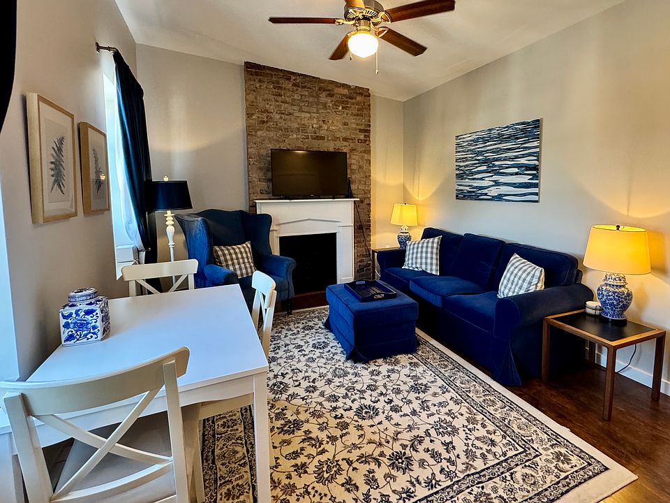 Comfortable Living and dining space