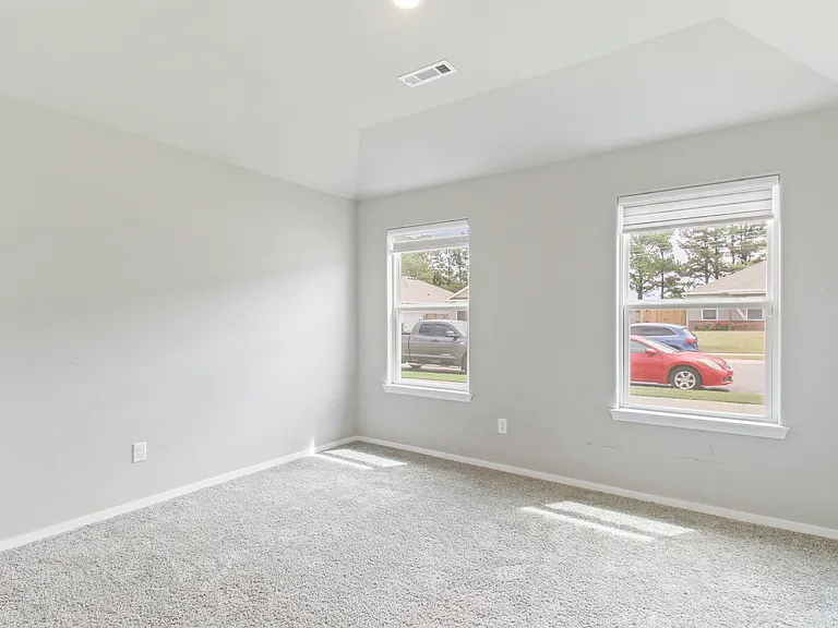 3700 S 1st Pl — Photo 5