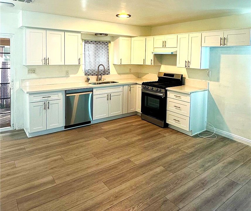 1st image of 418 N Berlyn Ave