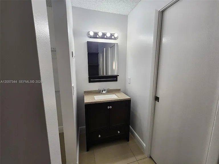 9491 Palm Cir S #205 — Photo 9