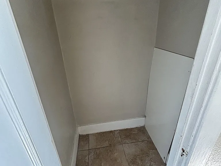 940 6th St N #3 — Photo 12