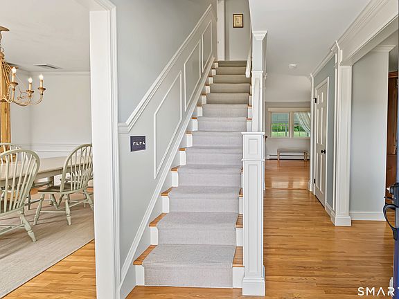 3rd image of 23 Briar Ridge Road