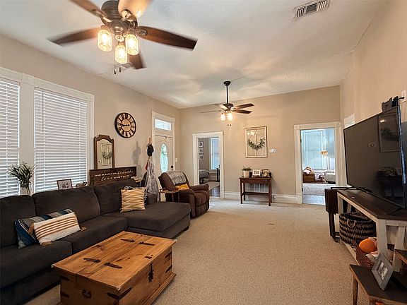 4th image of 207 W Neely Ave