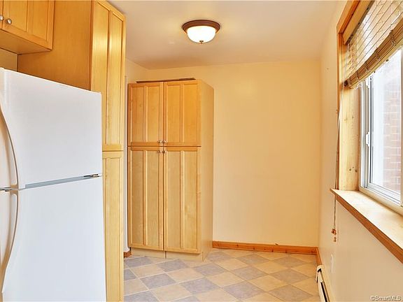 3rd image of 4 Van Zant St APT B12