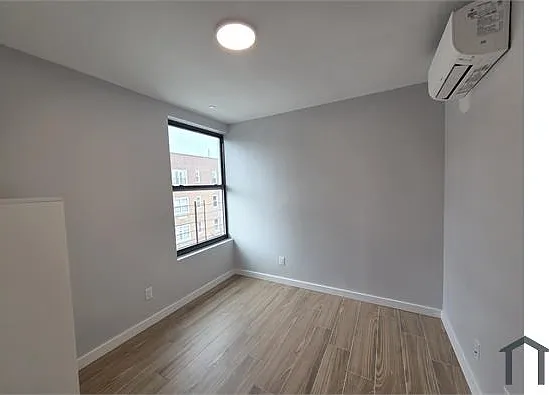 1 bed, $2,600 — Photo 2