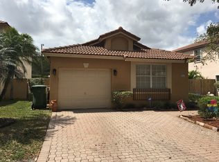252 NW 107th Ave, Pembroke Pines, FL 33026