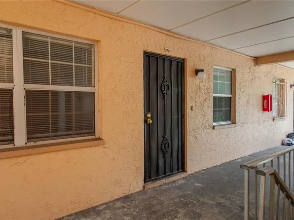 4718 Joseph Ct Unit 220, Tampa, FL 33614