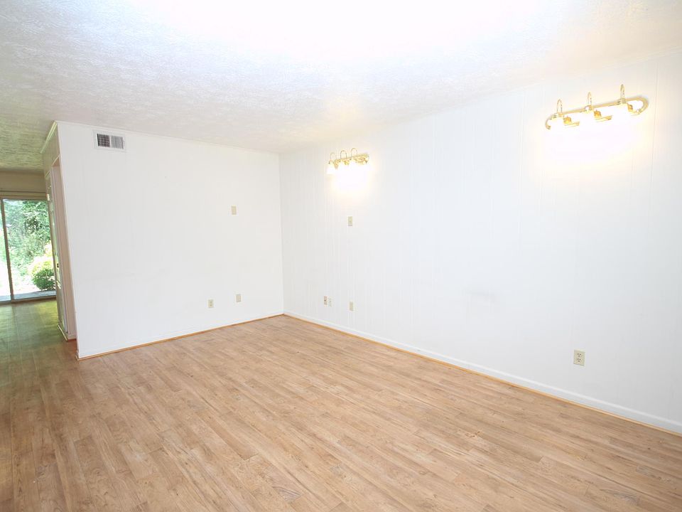 15 Woodstone Apartments Weaverville, NC Zillow