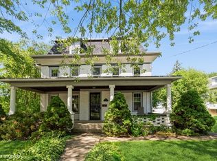 204 E 5th St, Lockport, IL 60441