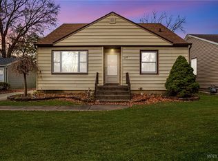 378 E Stenzil St, North Tonawanda, NY 14120