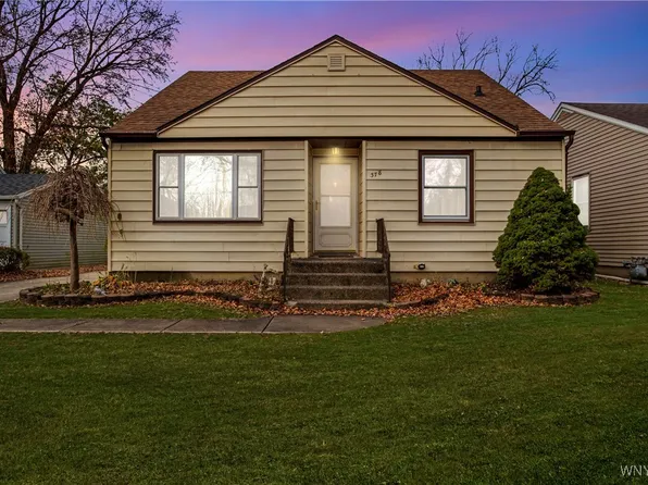 378 E Stenzil St, North Tonawanda, NY 14120