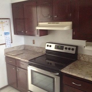 2nd image of 1019 Cedardale Dr