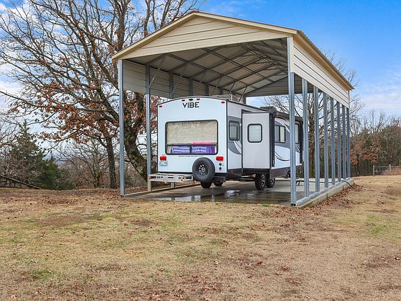 3rd image of 22535 Valley View Rd