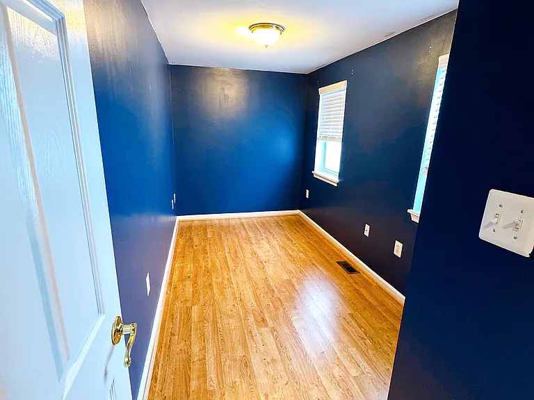 2503 Eastern Ave — Photo 14