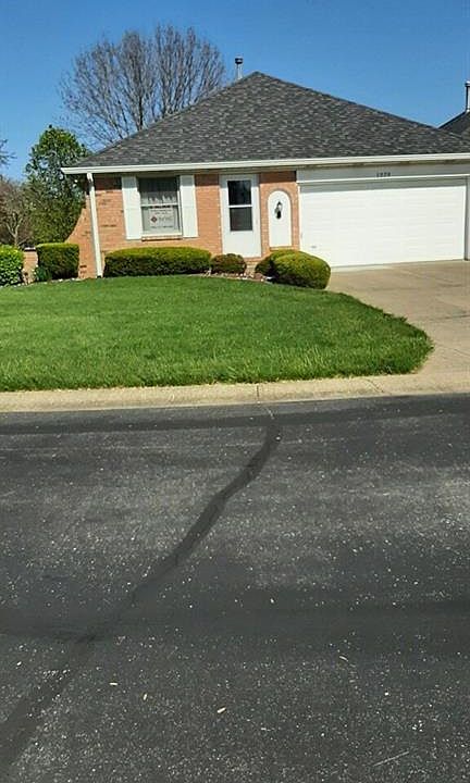 2nd image of 1279 Holiday Ln W #62