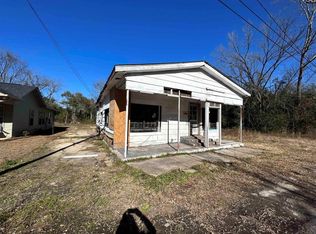 710 Court St, Camden, SC 29020