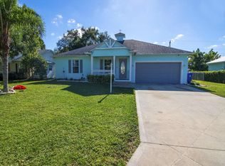 645 20th St SW, Vero Beach, FL 32962