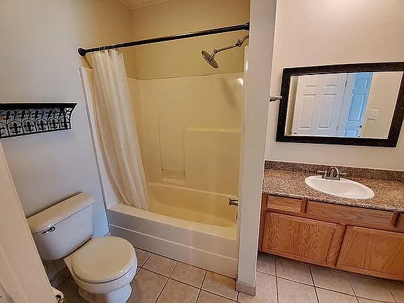 710 E Boyd Dr #306 — Photo 16