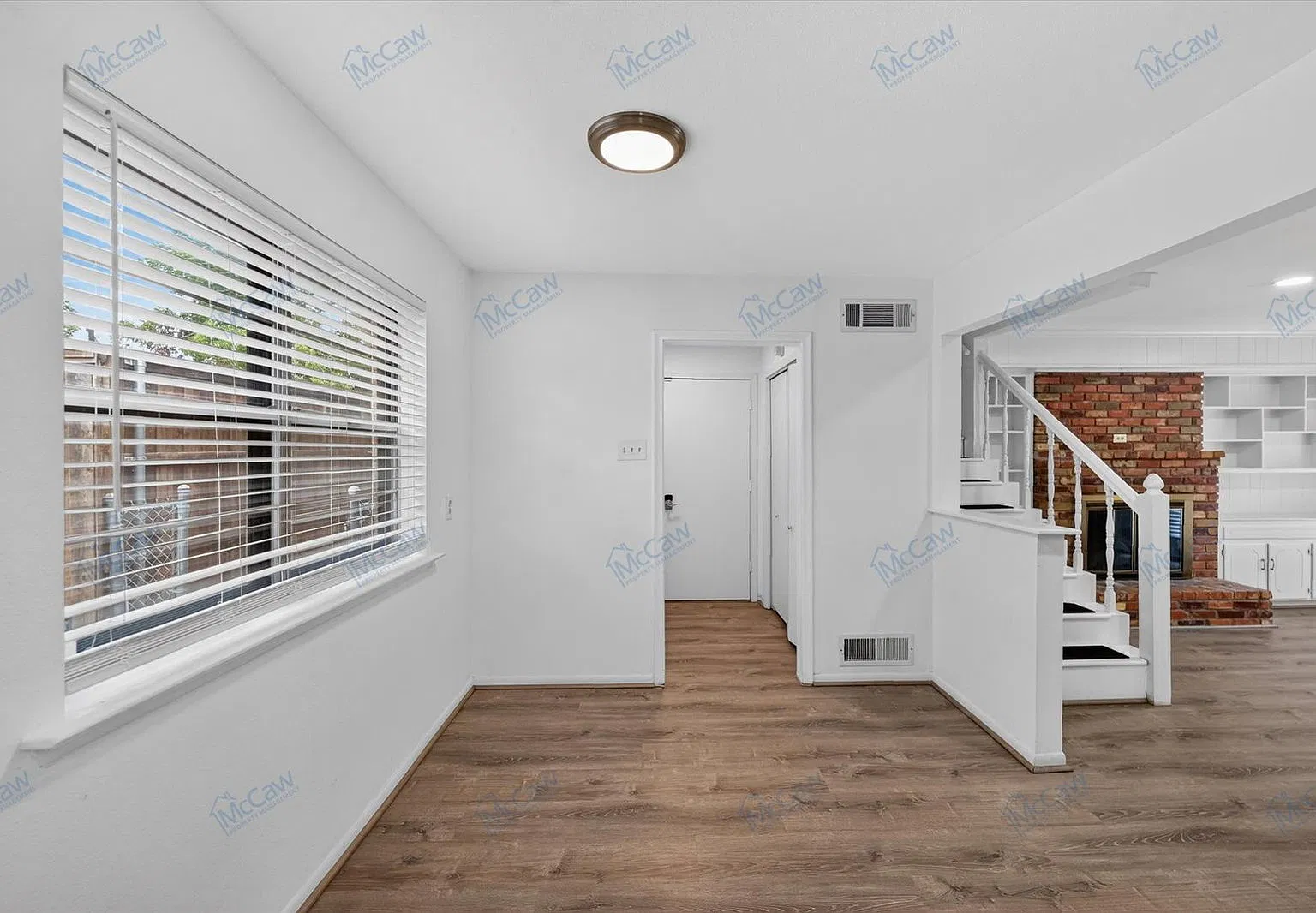 4 bed, 3.0 bath, 2438 sqft, $2,950 — Photo 2