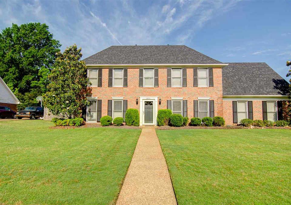 1st image of 2851 Fairway Glen Dr