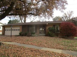 12174 Westward Dr, Saint Louis, MO