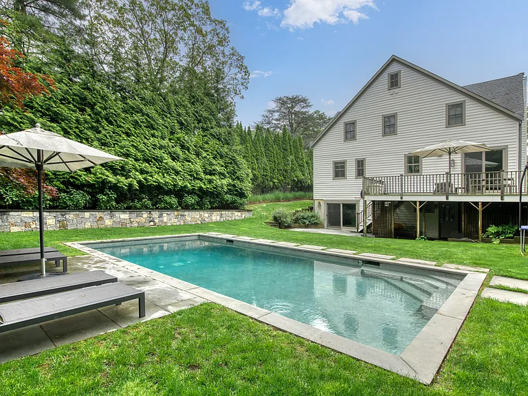 23 Forrest St — Photo 1