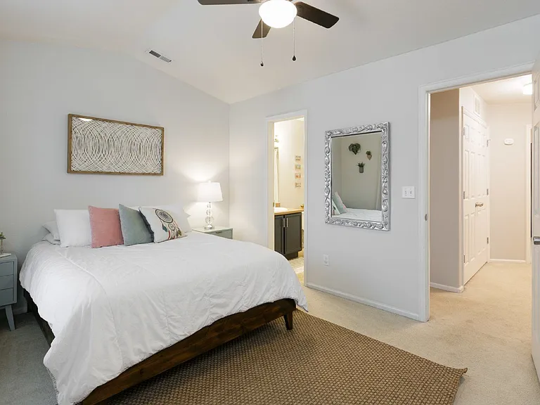 7860 Sandy Springs Point — Photo 19